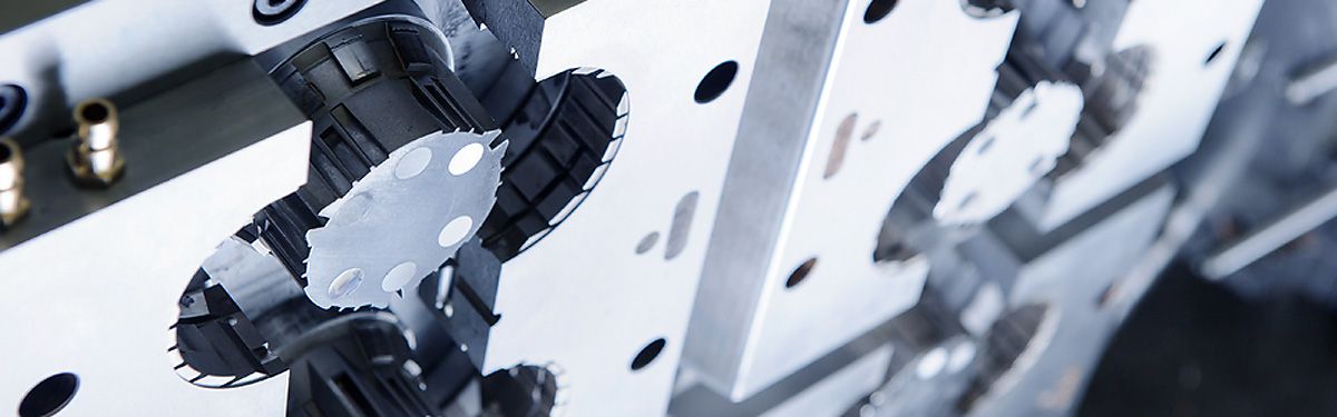 Kunststofftechnik Leipzig: Werkzeugbau & Kunststoffverarbeitungen, Kunststoffe, Plastikbearbeitung, CNC Fr&auml;sen, Ultraschallverschweissung, Werkzeug & Maschinenbauen, CNC-gesteuerte Fr&auml;s-, Schleif- und Erodiermaschinen, Medizin-Artikel wie Augenbadewannen und Schnabeltassen, Technische Teile aus thermoplastischen Rohstoffen, Fertigung, Kunststoff Fertigungen, Prototypenerstellung, Serienwerkzeuge, Werkzeug- und Formenbau, Formenbau, Thermoplast / Duroplast Formenbauen, Prototypen- und Serienwerkzeuge Konstruktion, Pr&auml;zisionsformenbau, Design und Konstruktion, Spritzguss, Spritzgussmaschinen, Ultraschallverschwei&szlig;ung, Vertikalmaschinen, Hybridteile, Metall umspritzen, Pr&auml;zisionsteile